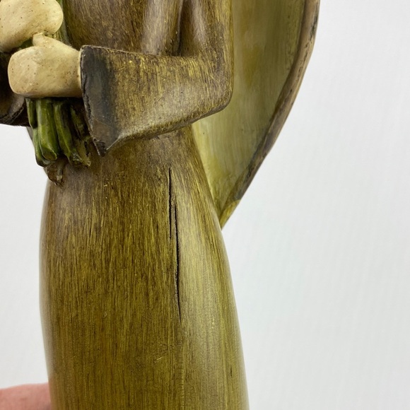 Tulip Angel Figurine by Maritime Collection - Picture 9 of 11